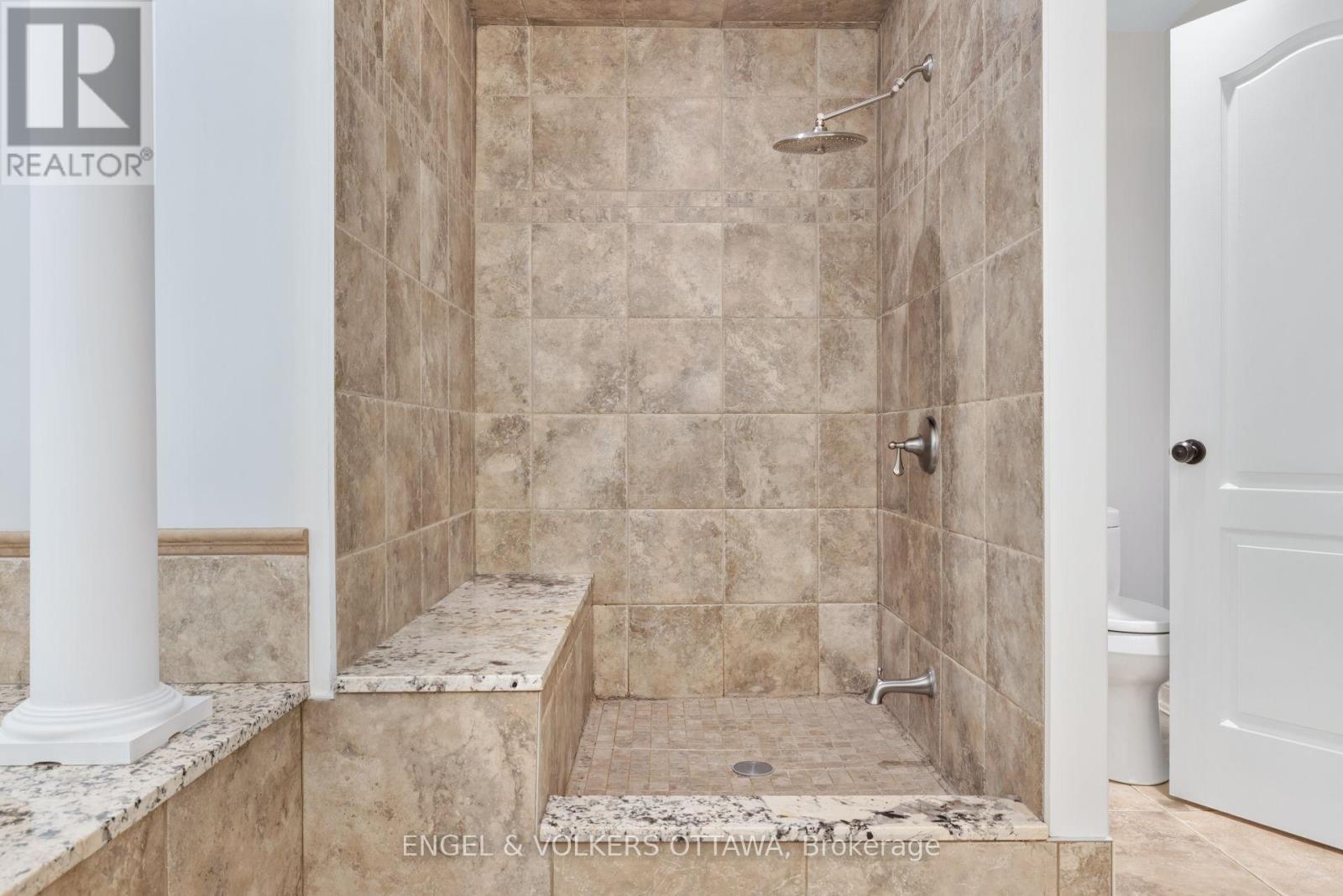 453 Rahul Crescent, Ottawa, ON - Indoor Photo Showing Bathroom