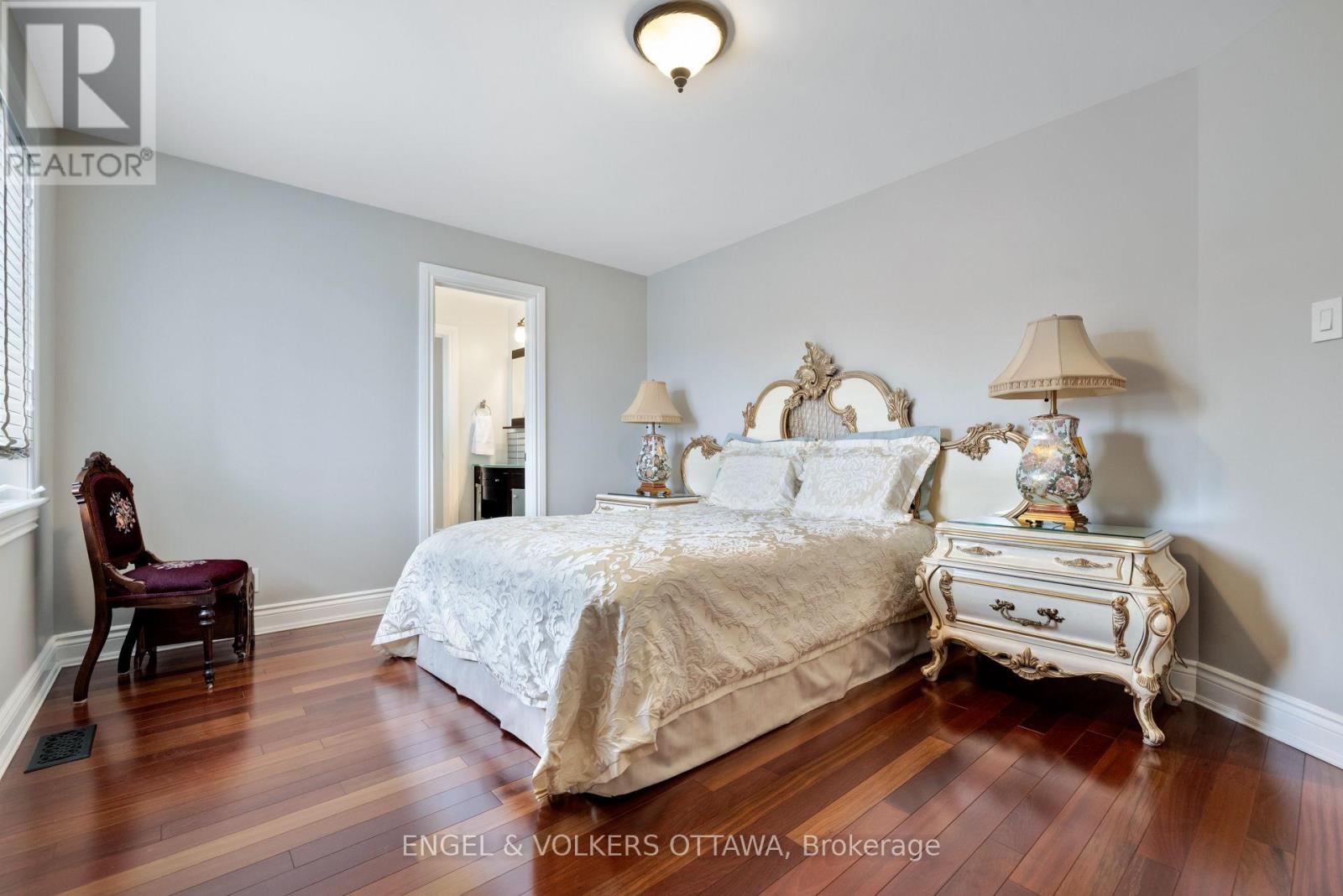 453 Rahul Crescent, Ottawa, ON - Indoor Photo Showing Bedroom