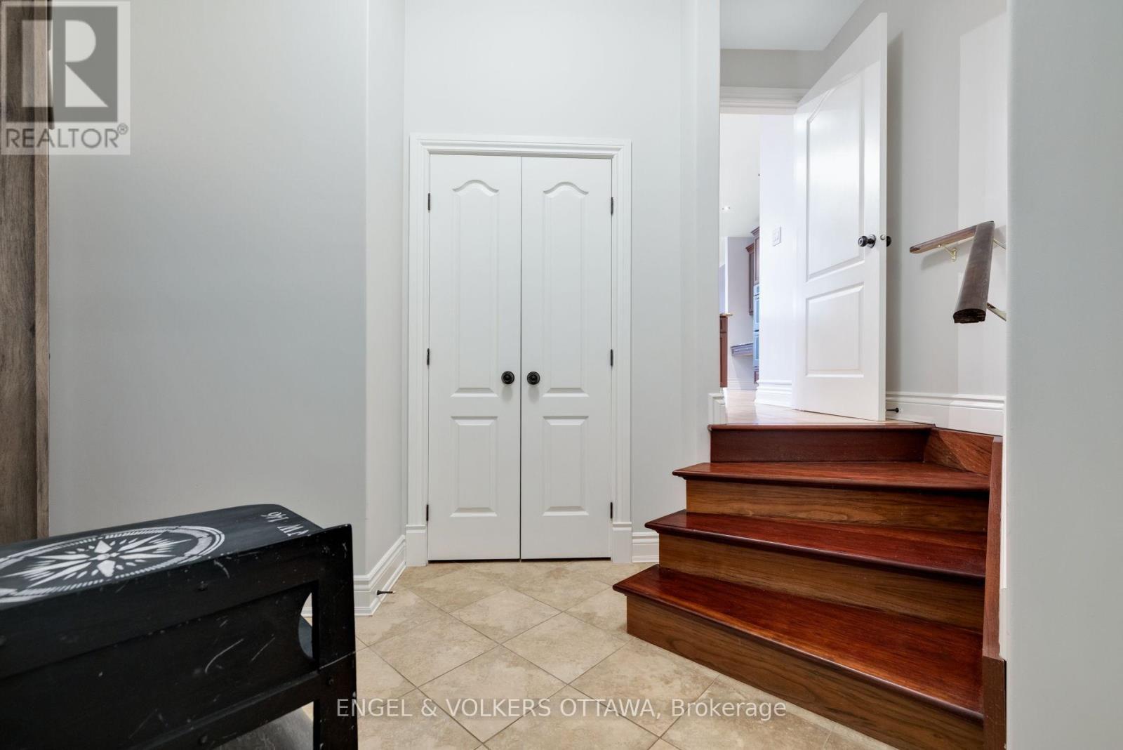 453 Rahul Crescent, Ottawa, ON - Indoor