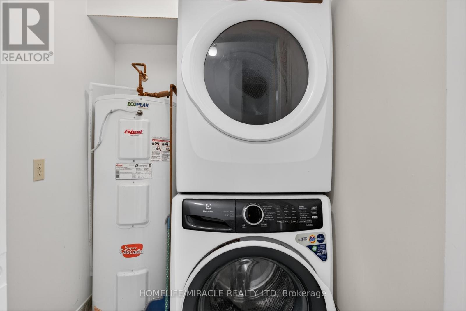 32 - 36 Champlain Crescent, Peterborough, ON - Indoor Photo Showing Laundry Room