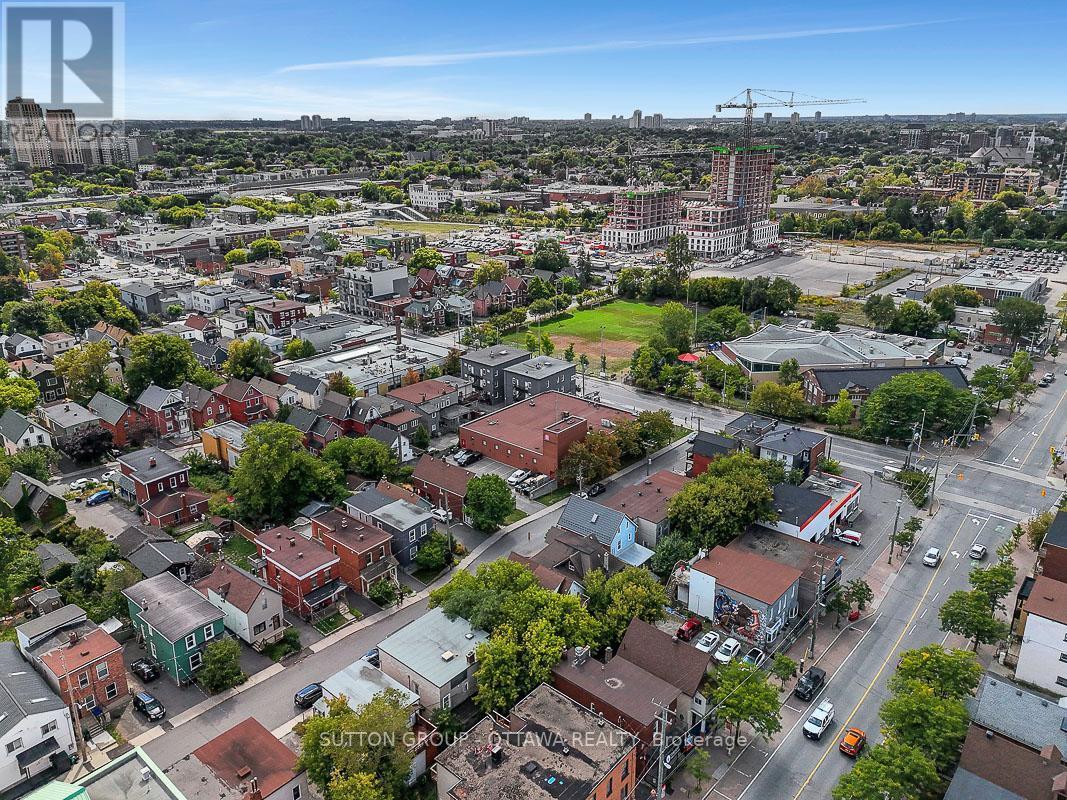 133 Eccles Street, Ottawa, ON