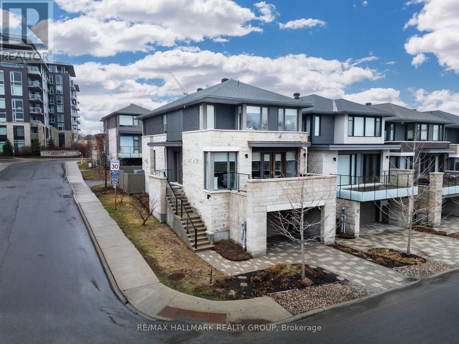 30 Telmon Street, Ottawa, ON - Outdoor With Facade