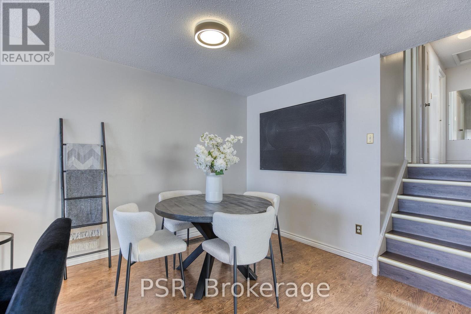 231 Heritage Drive, Kitchener, ON - Indoor Photo Showing Dining Room