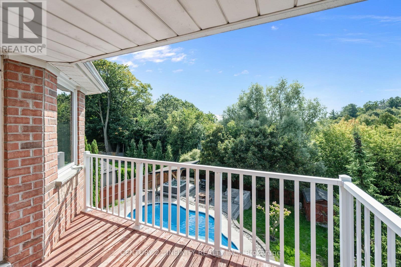973 Mountview Court, Oshawa (Pinecrest), ON - Outdoor With Deck Patio Veranda With Exterior