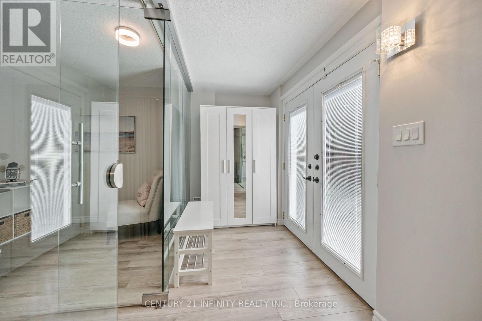 973 Mountview Court, Oshawa (Pinecrest), ON - Indoor Photo Showing Other Room