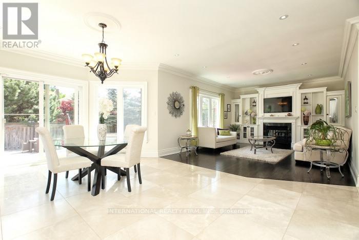 7 Elderwood Drive, Richmond Hill, ON - Indoor Photo Showing Dining Room With Fireplace