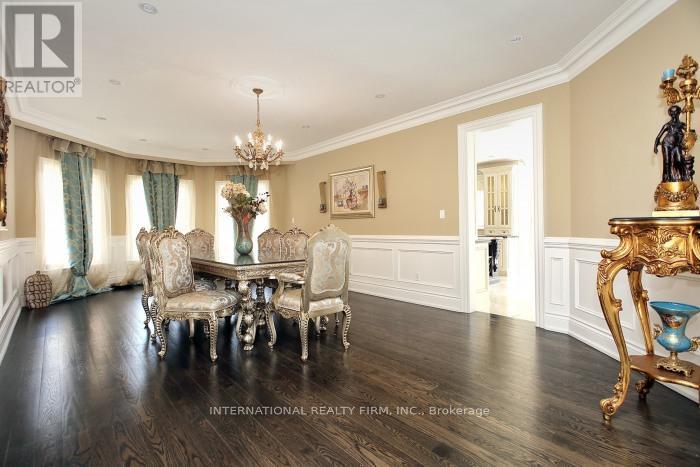 7 Elderwood Drive, Richmond Hill, ON - Indoor Photo Showing Dining Room