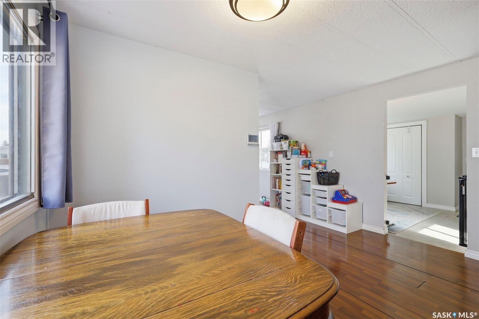 111 Leland Terrace, Saskatoon, SK - Indoor Photo Showing Dining Room