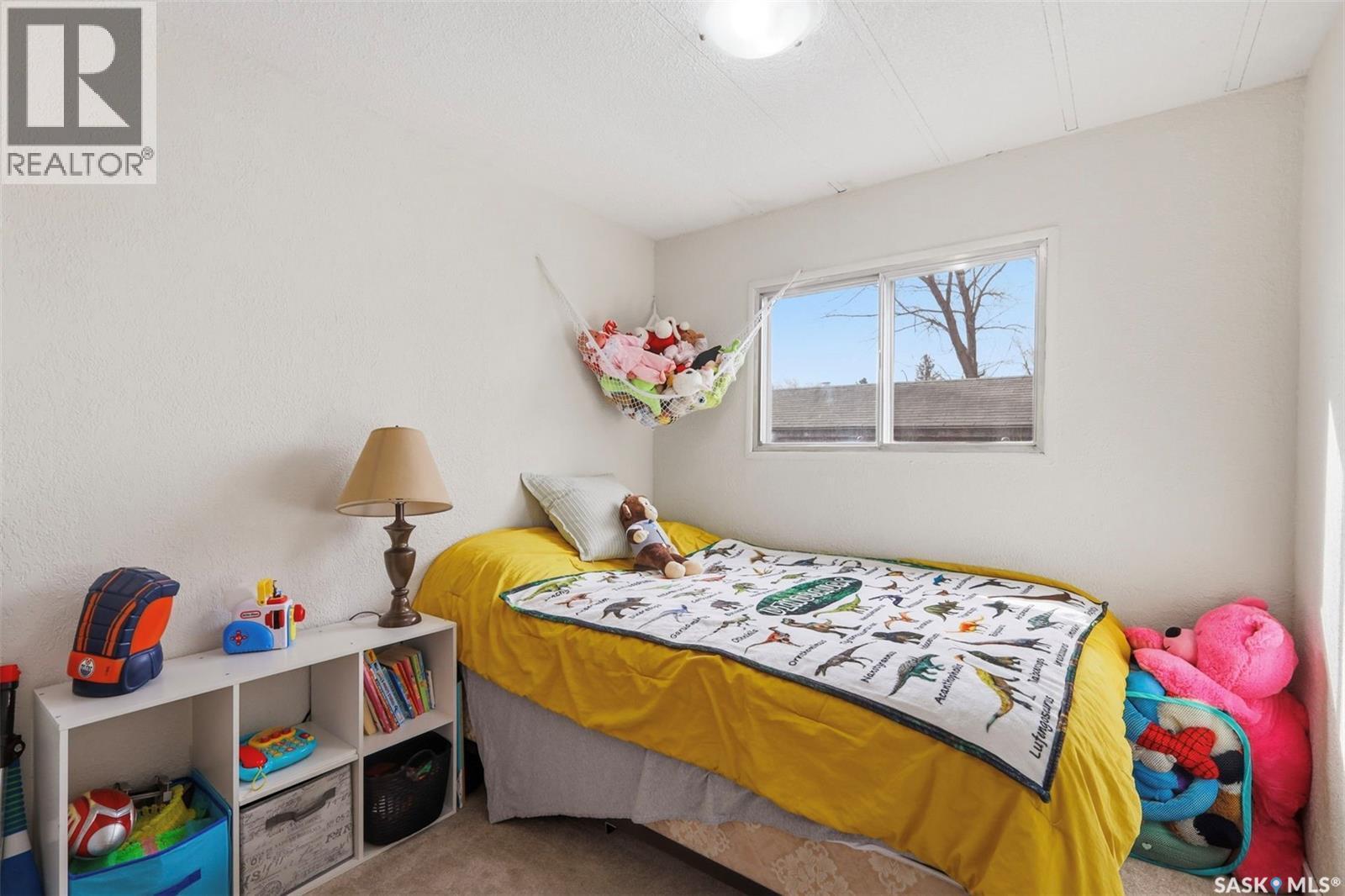 111 Leland Terrace, Saskatoon, SK - Indoor Photo Showing Bedroom
