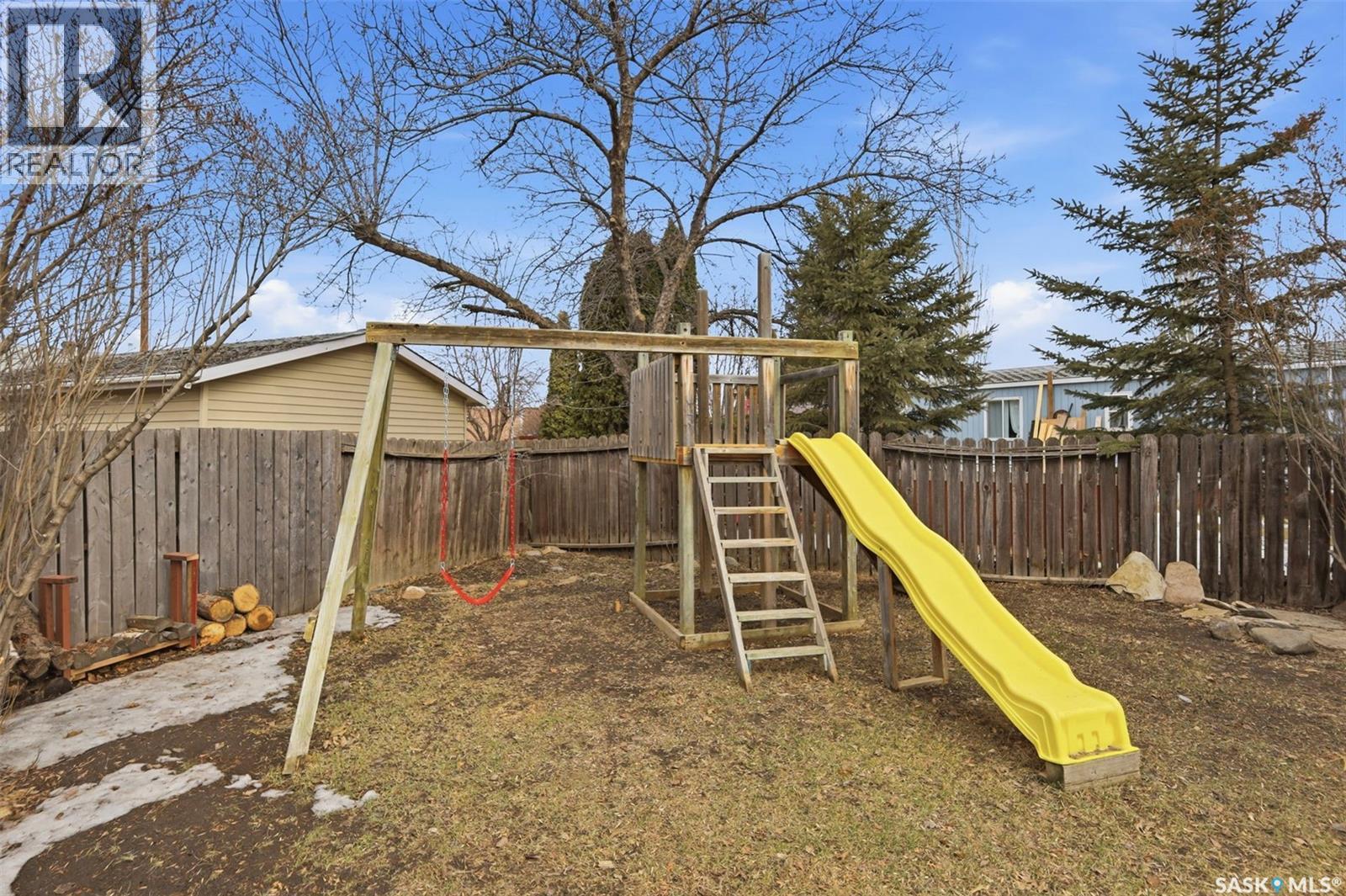 111 Leland Terrace, Saskatoon, SK - Outdoor