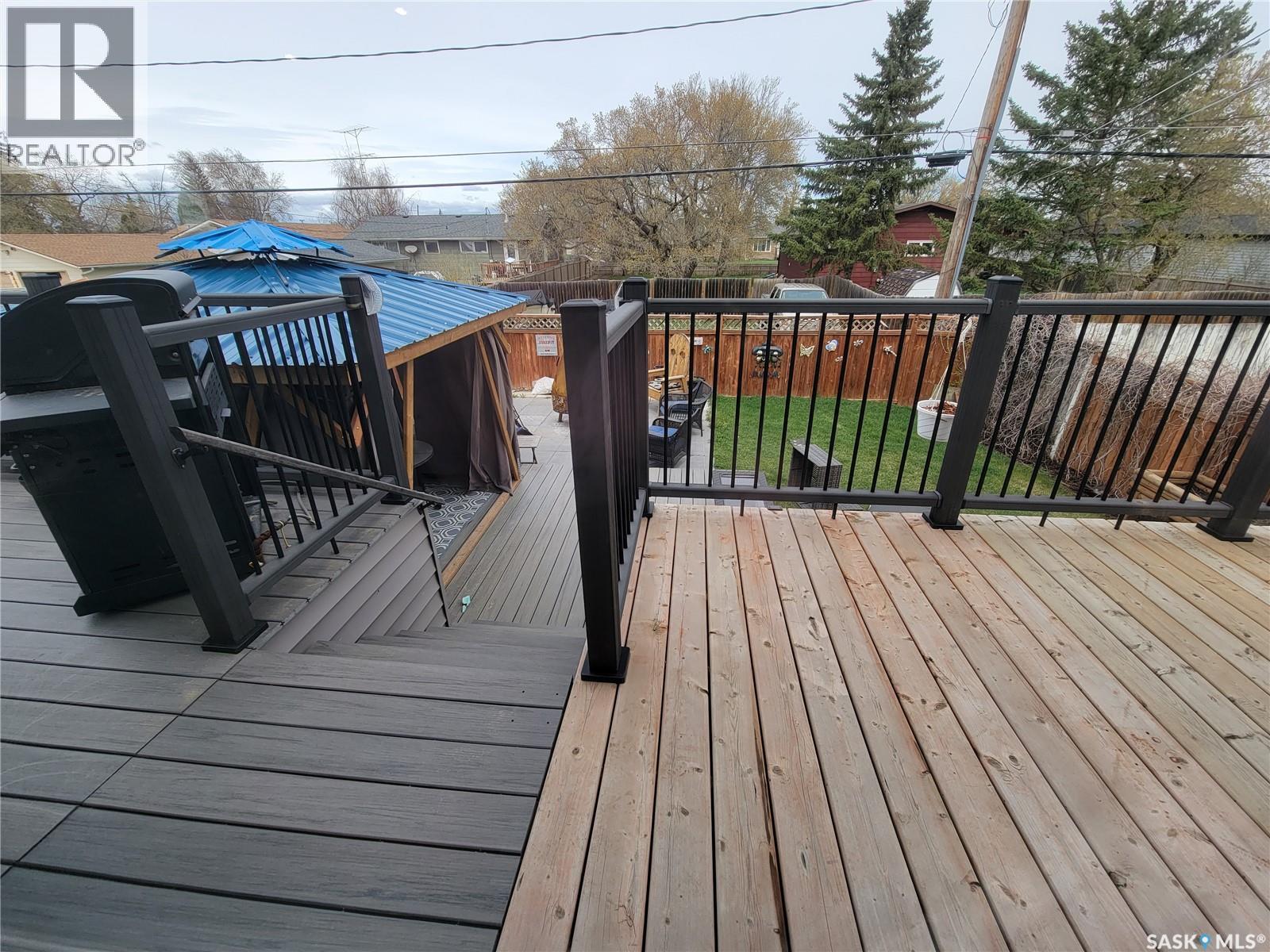214 1St Avenue W, Maidstone, SK - Outdoor With Deck Patio Veranda With Exterior