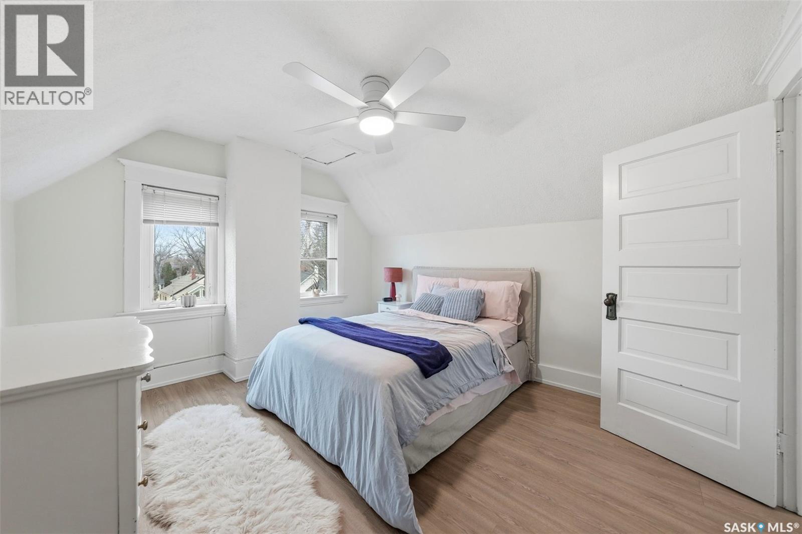 428 6Th Street E, Saskatoon, SK - Indoor Photo Showing Bedroom