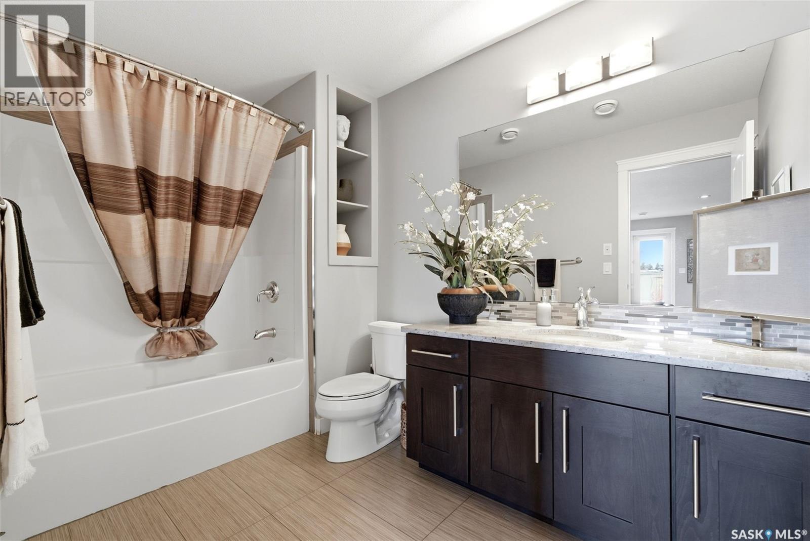 4757 Skinner Crescent, Regina, SK - Indoor Photo Showing Bathroom