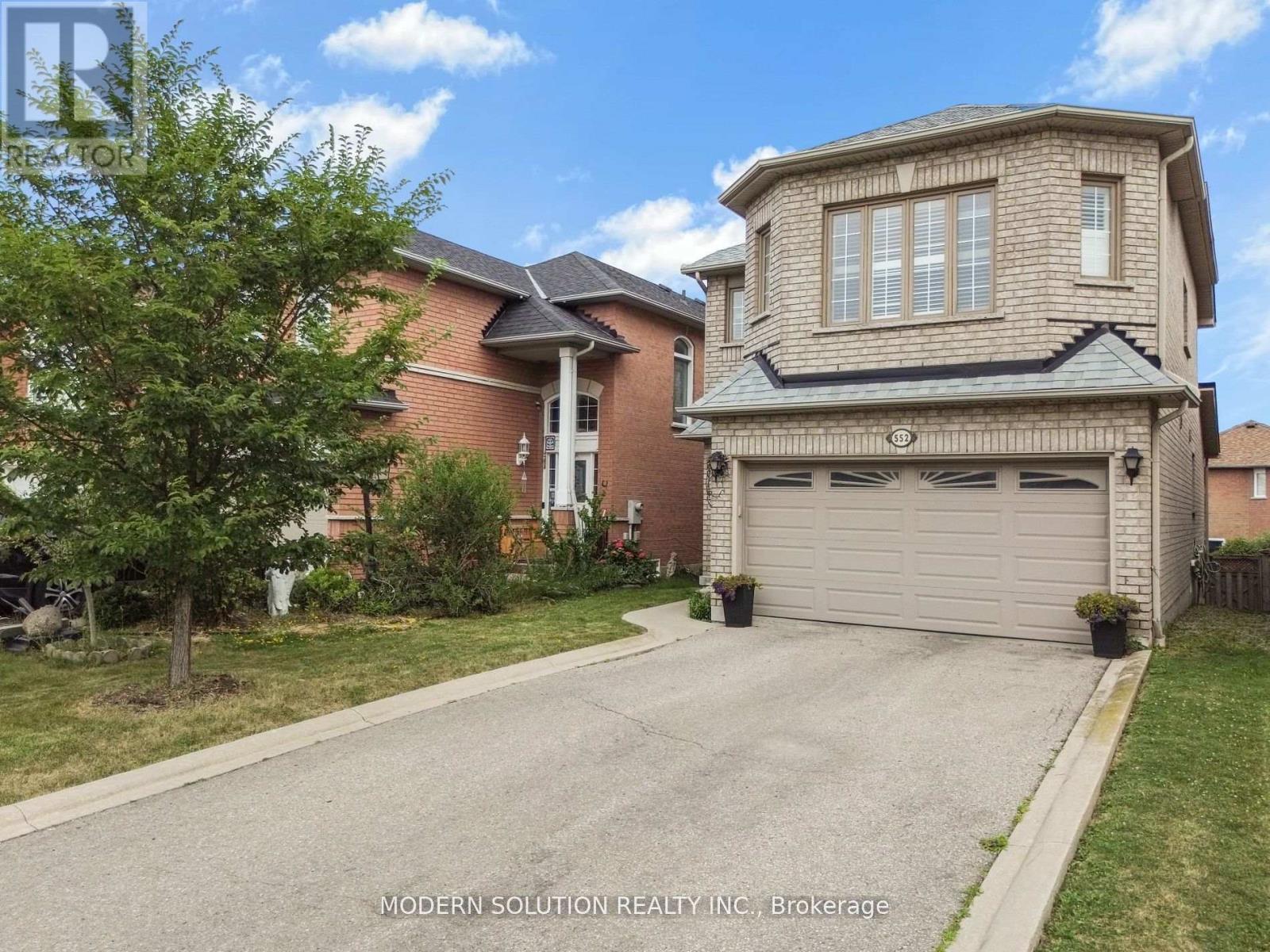 552 Wildgrass Road, Mississauga, ON - Outdoor
