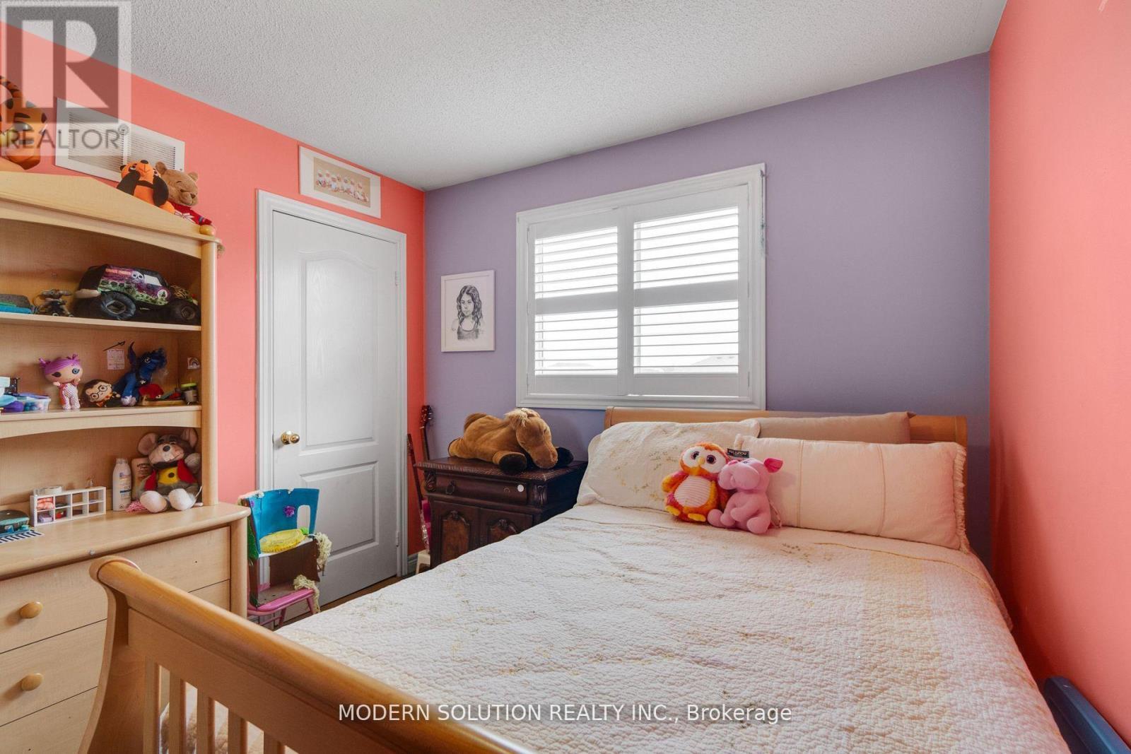 552 Wildgrass Road, Mississauga, ON - Indoor Photo Showing Bedroom