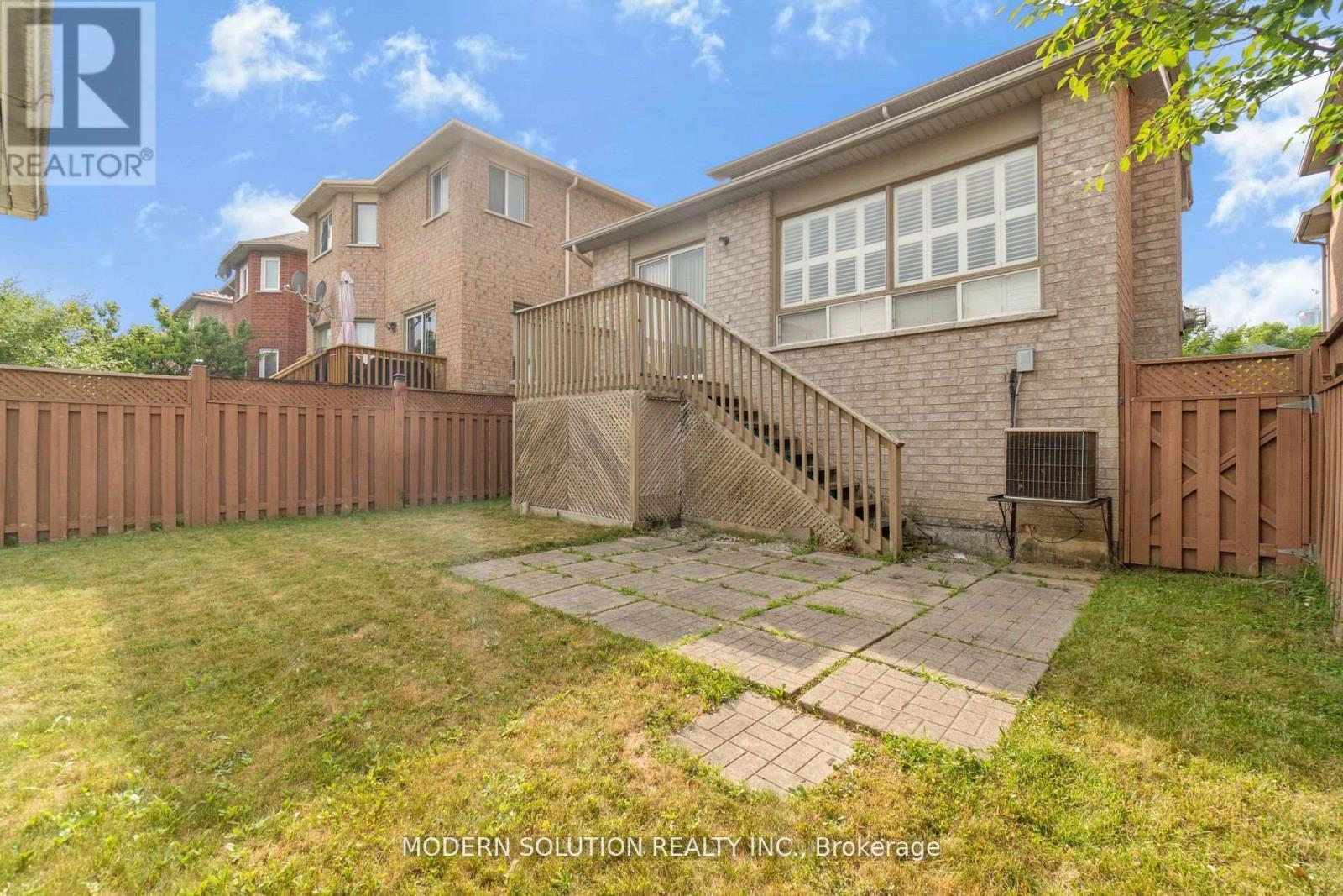 552 Wildgrass Road, Mississauga, ON - Outdoor