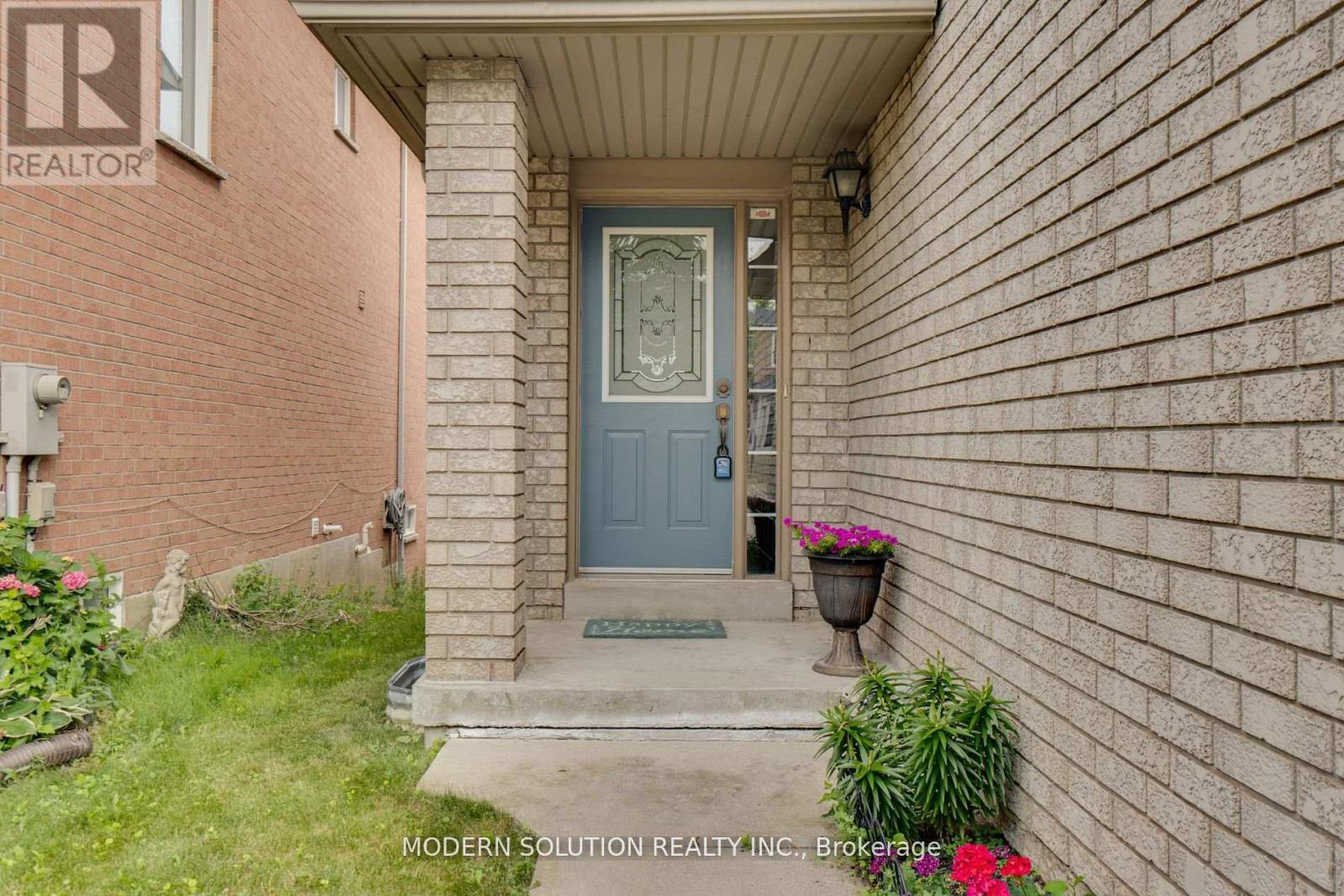 552 Wildgrass Road, Mississauga, ON - Outdoor With Exterior