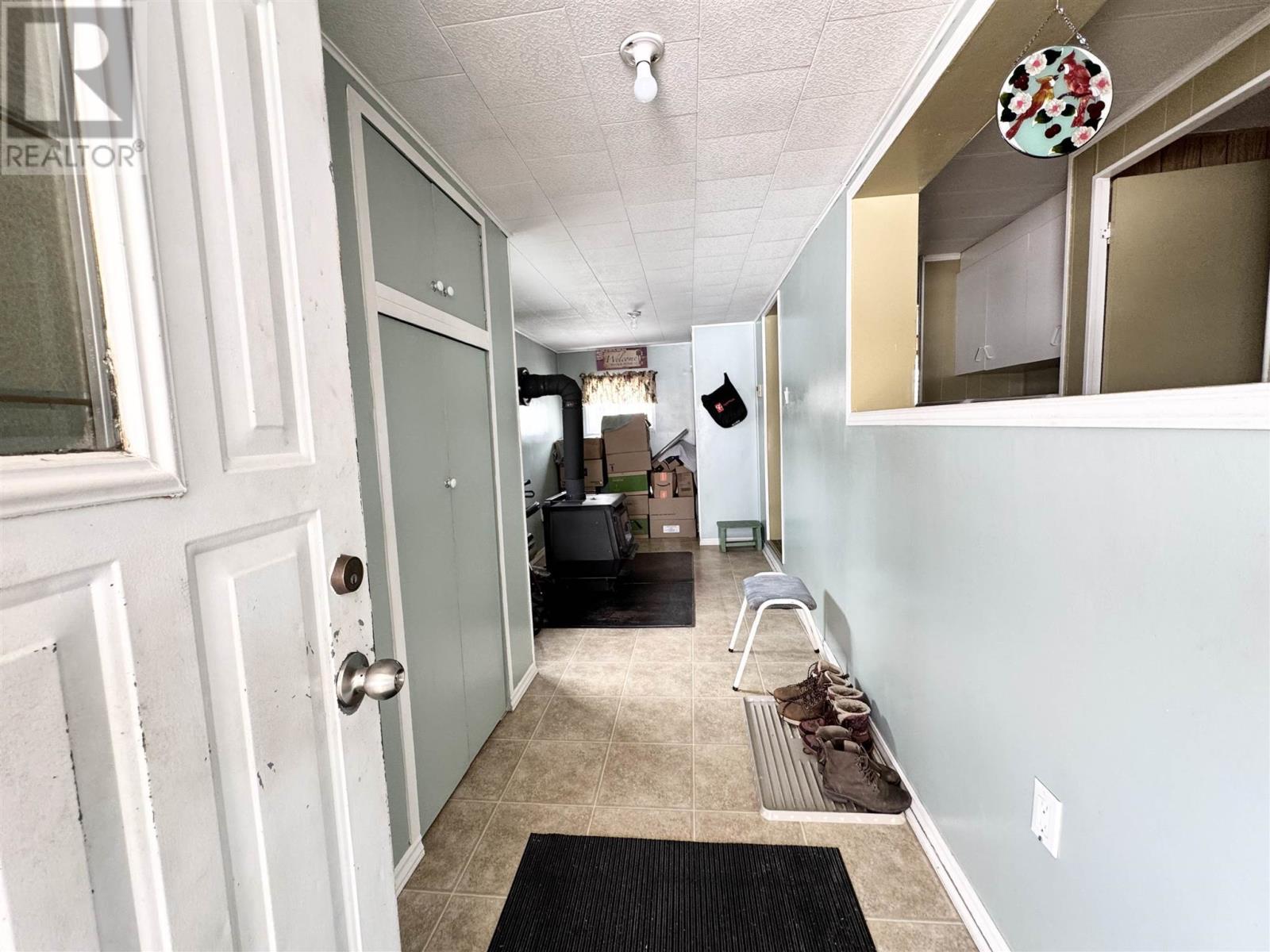 5 Fontaine Dr, Chapleau, ON - Indoor