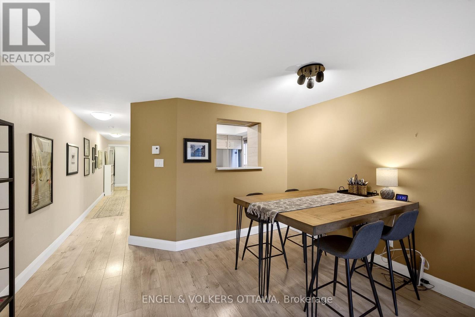 B - 35 Robinson Avenue, Ottawa, ON - Indoor Photo Showing Dining Room