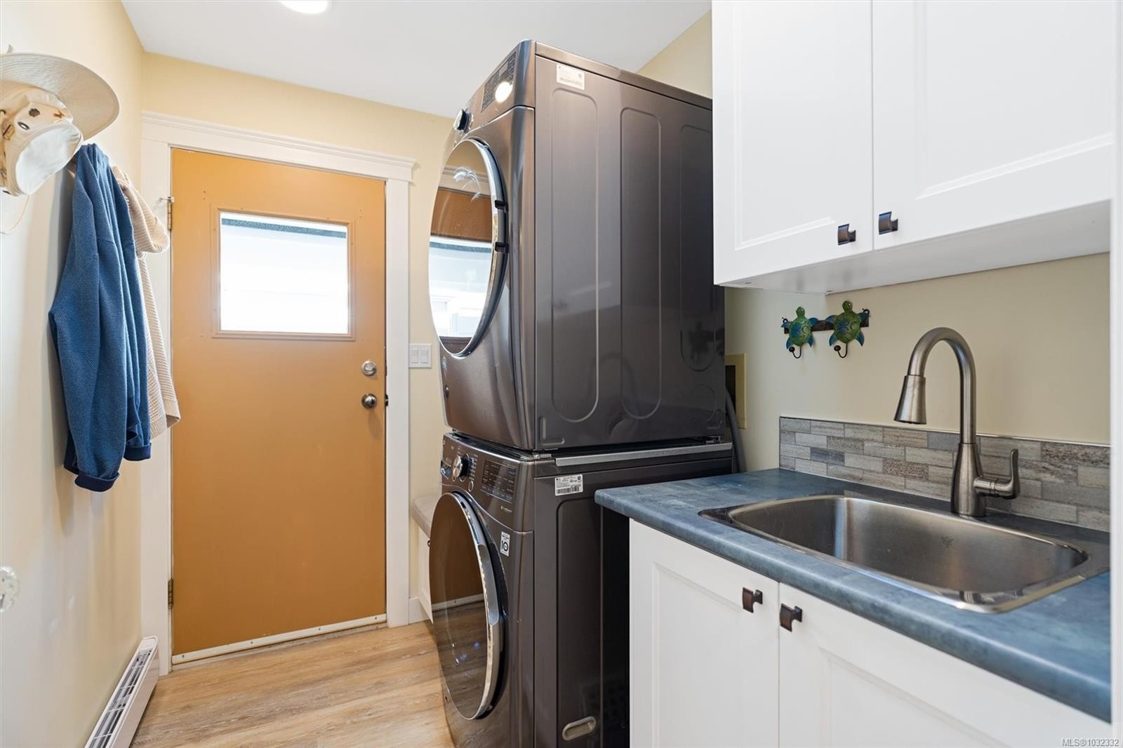 2590 Sinclair Rd, Saanich, BC