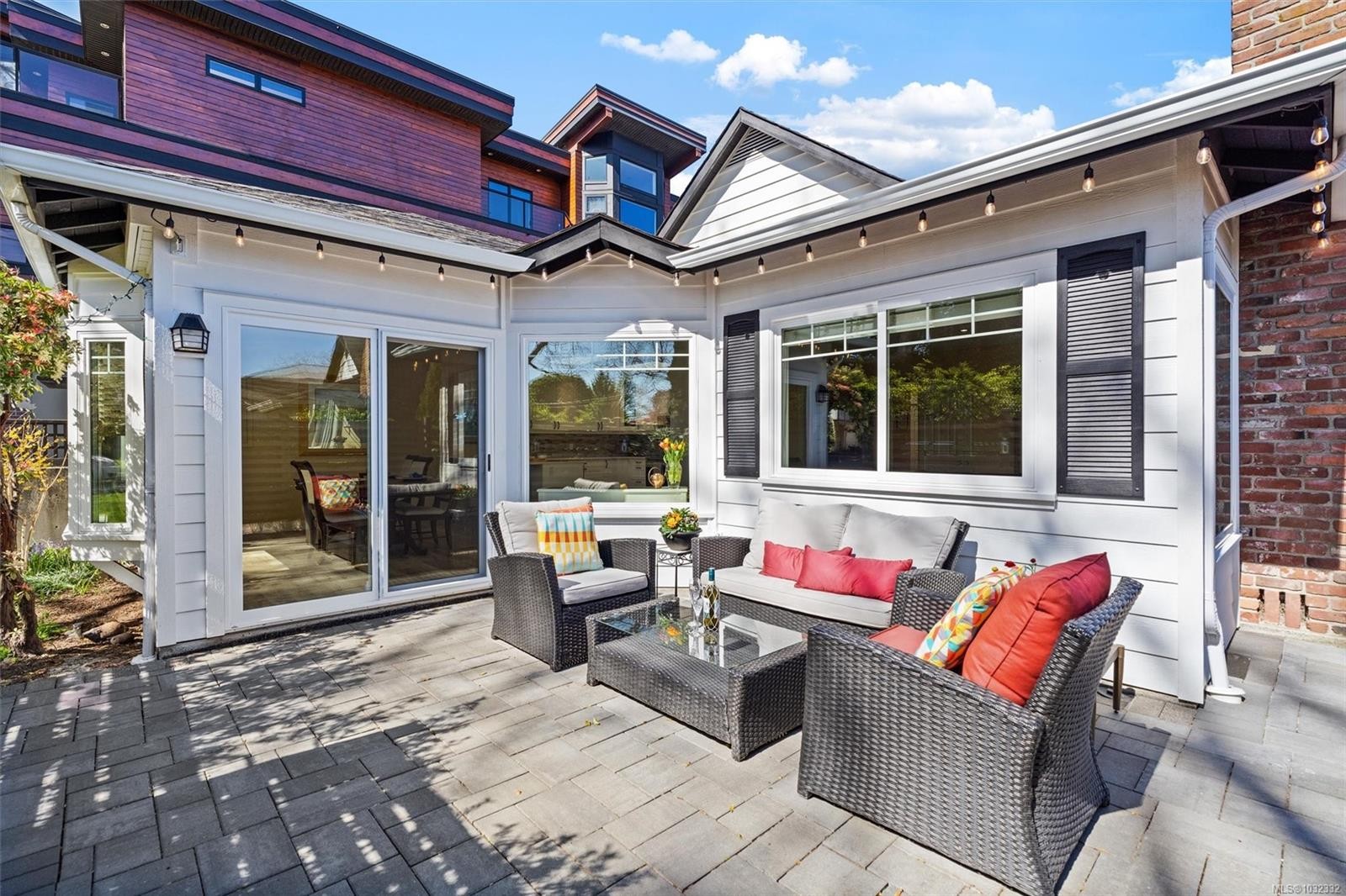 2590 Sinclair Rd, Saanich, BC