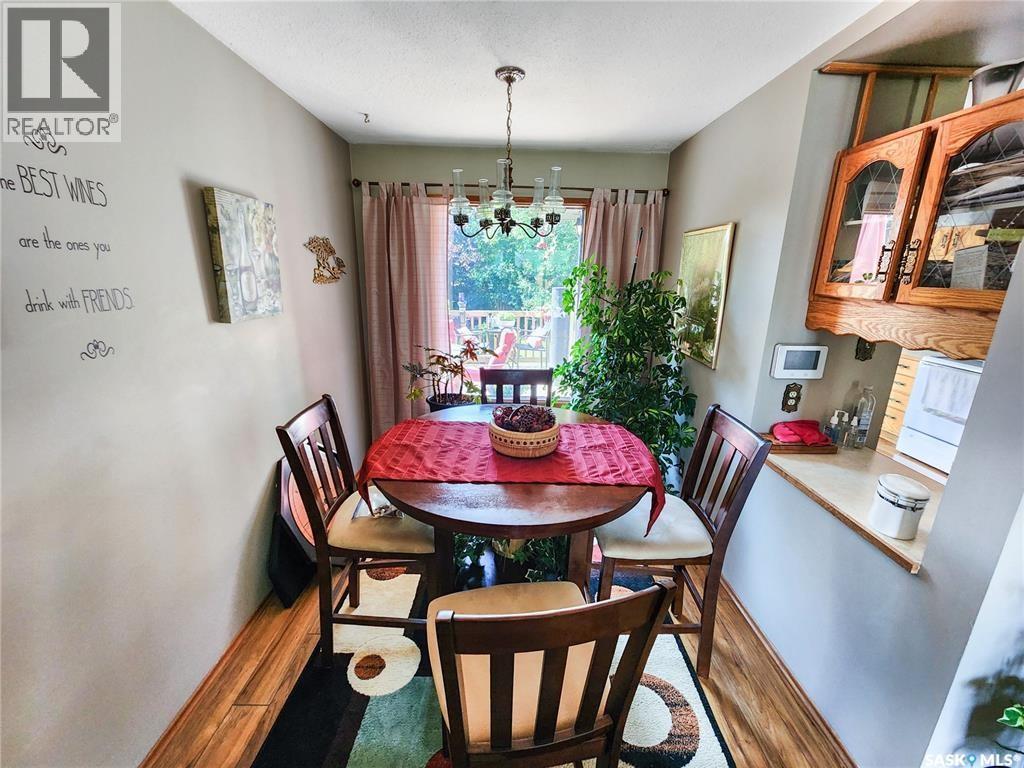 3069 Sherman Drive, Prince Albert, SK - Indoor Photo Showing Dining Room