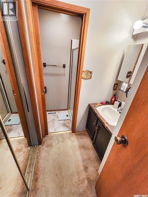 3069 Sherman Drive, Prince Albert, SK - Indoor Photo Showing Bathroom