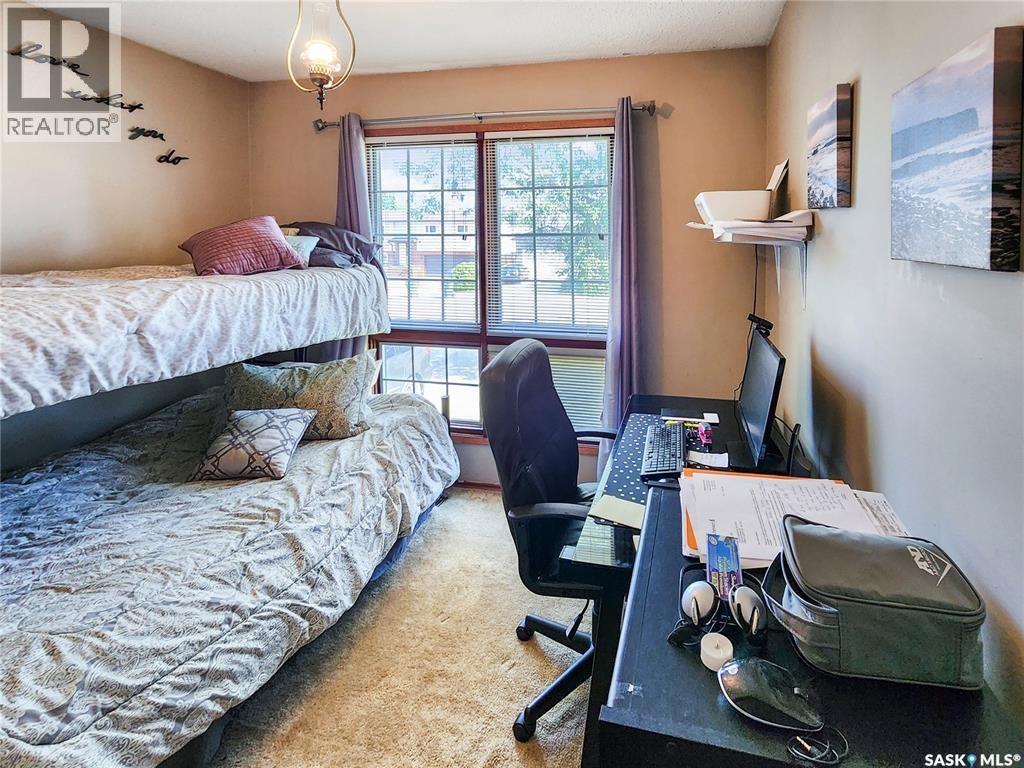 3069 Sherman Drive, Prince Albert, SK - Indoor Photo Showing Bedroom