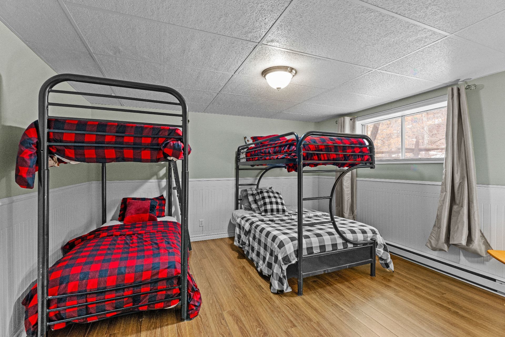Chambre à coucher - 1170 Ch. De La Rivière-Blanche, Saint-Jean-De-Matha, QC - Indoor Photo Showing Bedroom