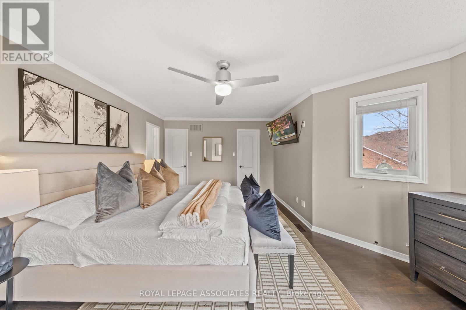 33 Hutton Crescent, Caledon, ON - Indoor Photo Showing Bedroom