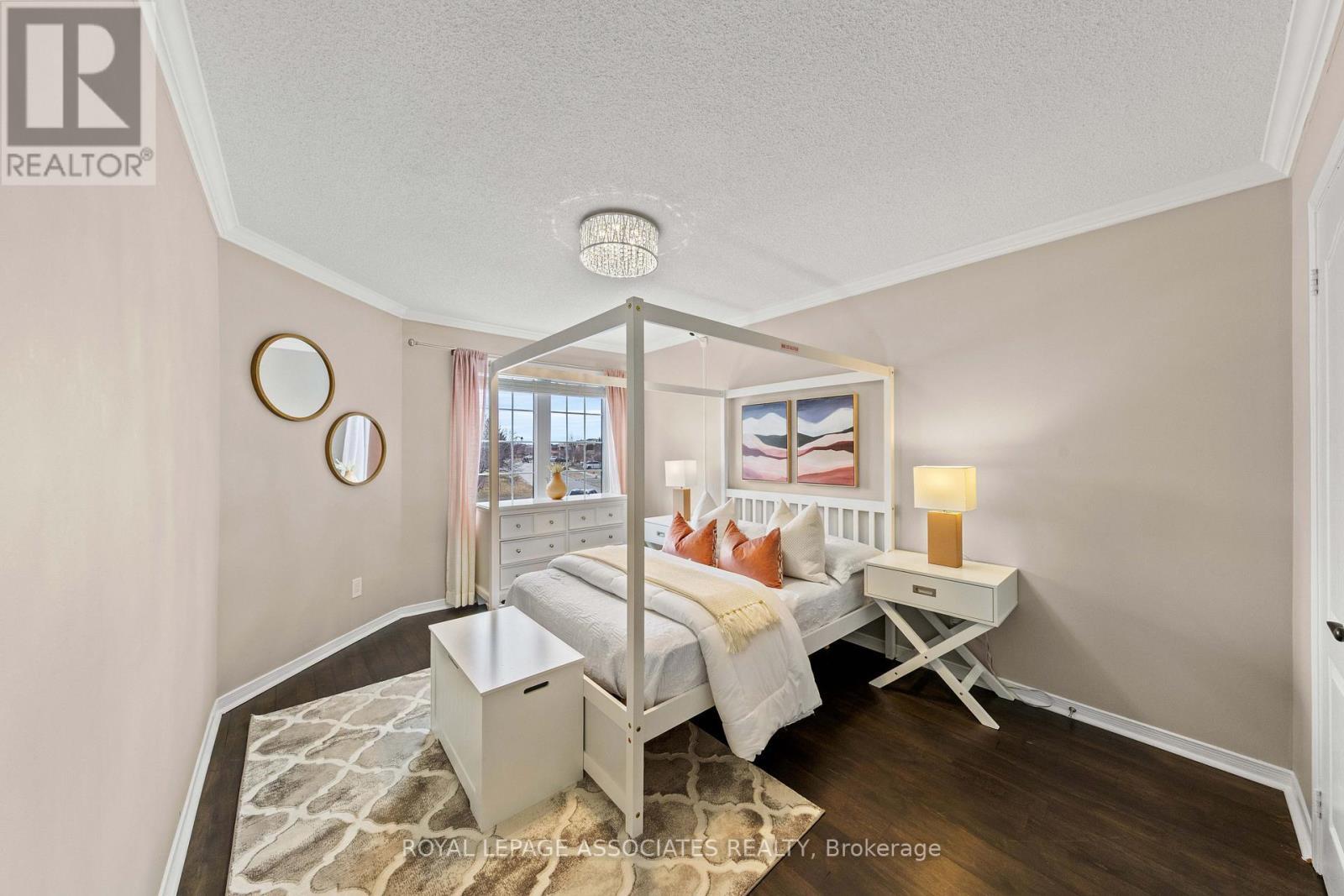 33 Hutton Crescent, Caledon, ON - Indoor Photo Showing Bedroom