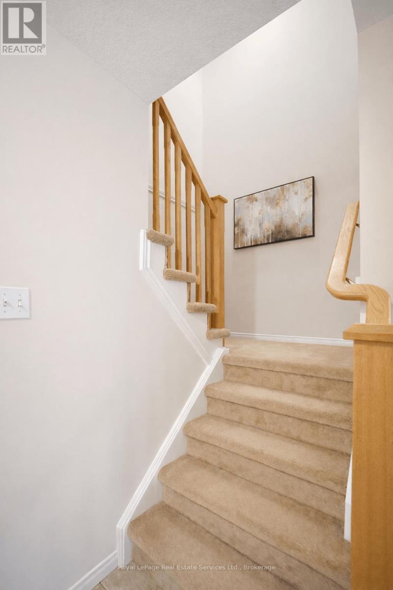 11 - 255 Summerfield Drive, Guelph (Pineridge/Westminster Woods), ON - Indoor Photo Showing Other Room
