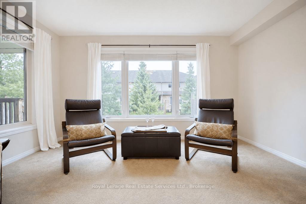 11 - 255 Summerfield Drive, Guelph (Pineridge/Westminster Woods), ON - Indoor