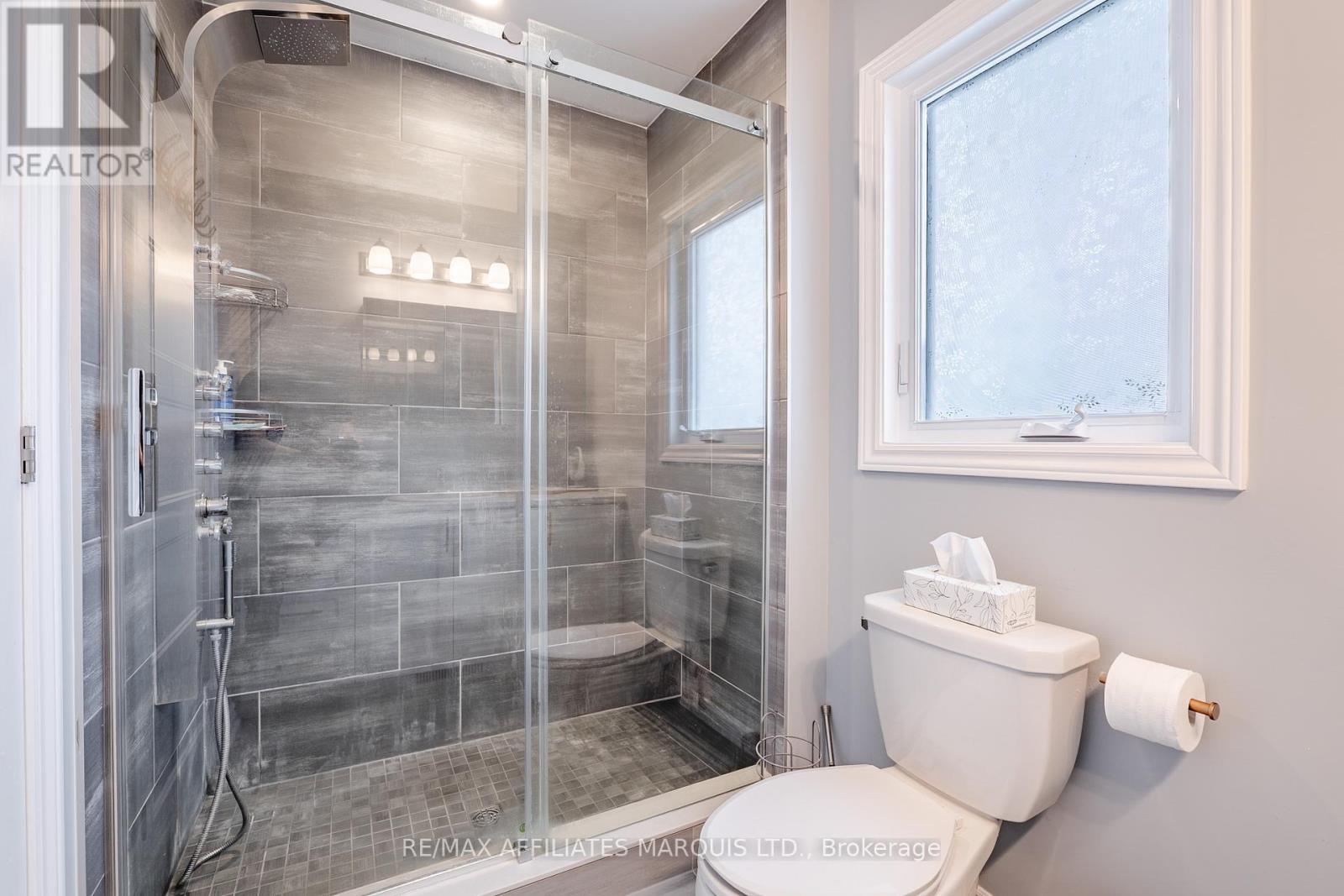 1108 Nicolas Crescent, Cornwall, ON - Indoor Photo Showing Bathroom