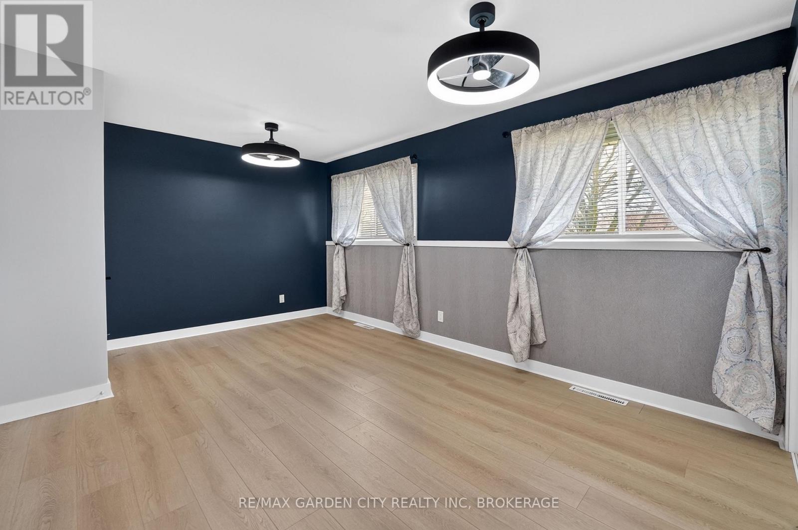 77 Balmoral Avenue, Welland (Lincoln/Crowland), ON - Indoor Photo Showing Other Room
