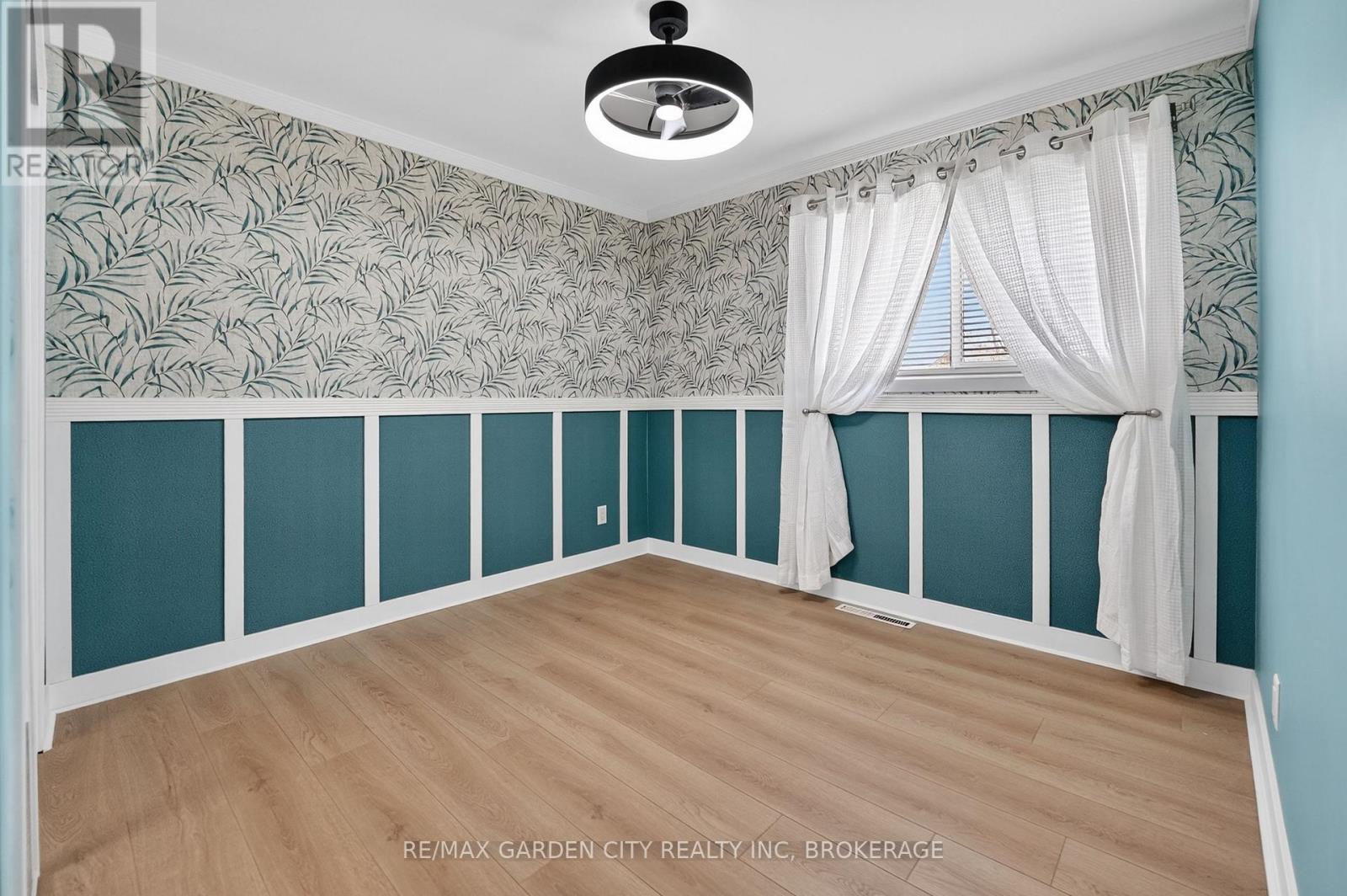 77 Balmoral Avenue, Welland (Lincoln/Crowland), ON - Indoor