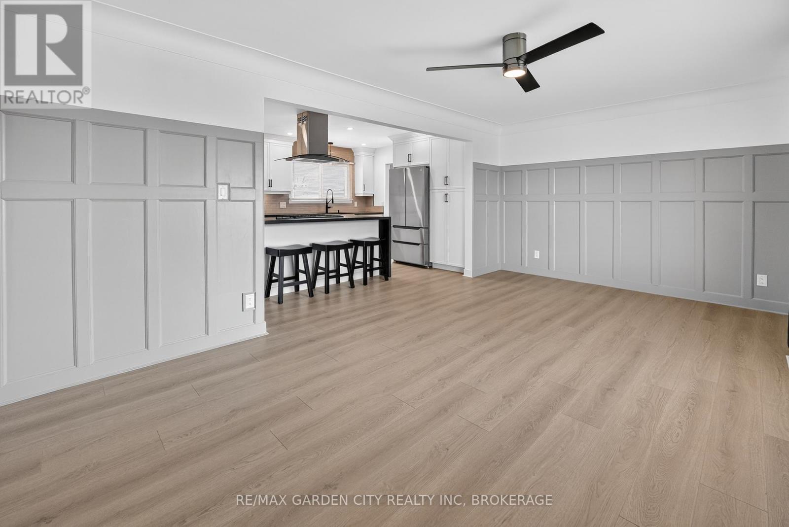 77 Balmoral Avenue, Welland (Lincoln/Crowland), ON - Indoor