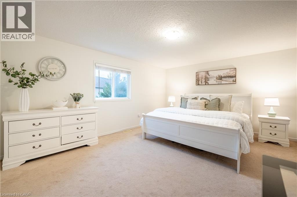 30 Fallowfield Drive, Kitchener, ON - Indoor Photo Showing Bedroom