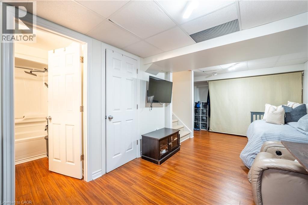 30 Fallowfield Drive, Kitchener, ON - Indoor