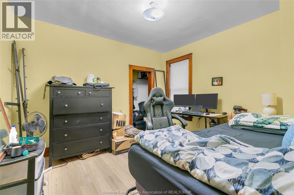 69 Shepherd, Windsor, ON - Indoor Photo Showing Bedroom