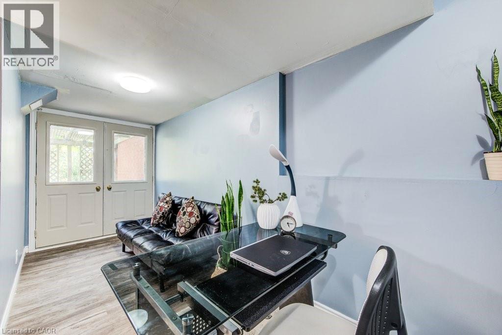 633 Grange Crescent, Waterloo, ON - Indoor Photo Showing Other Room