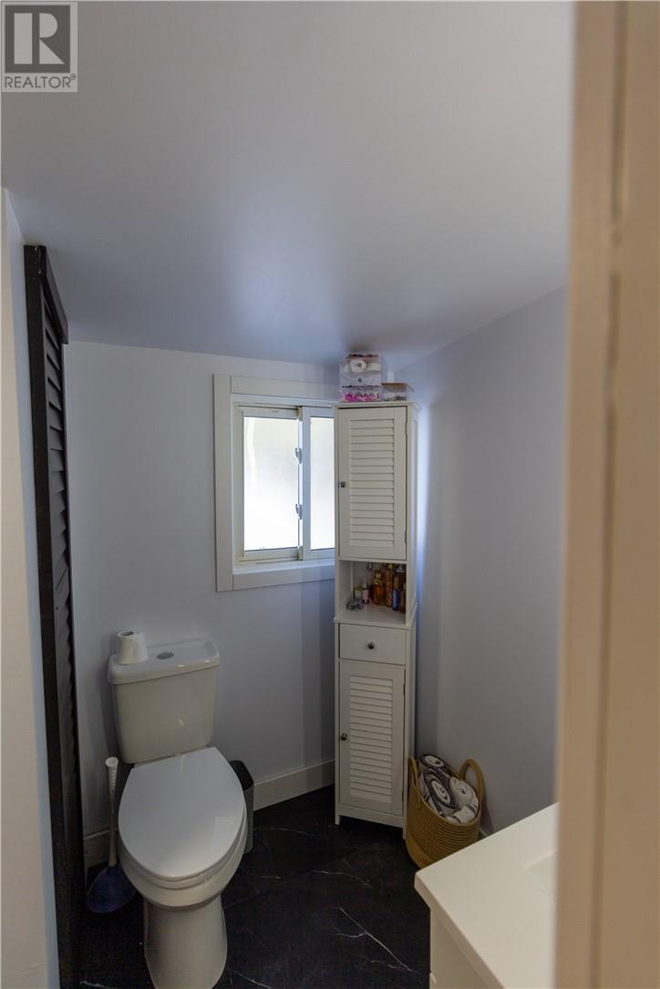 12 Ormsby, Capreol, ON - Indoor Photo Showing Bathroom
