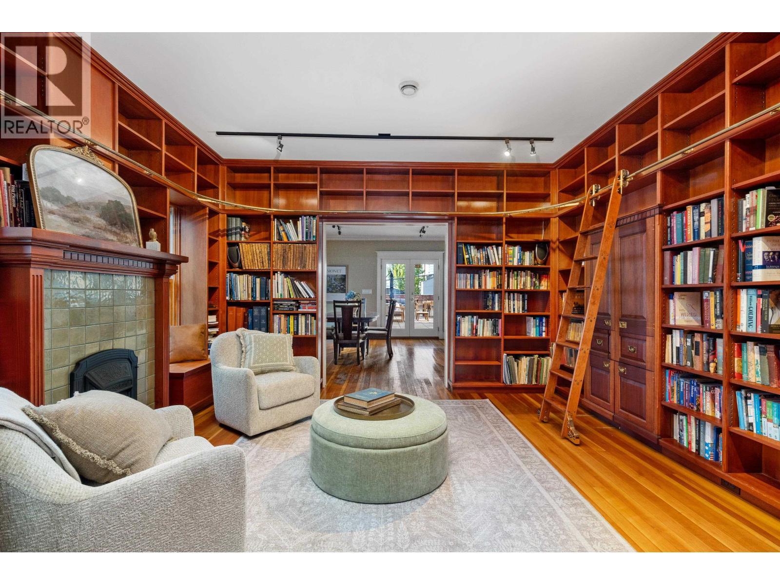 33 E 6Th Avenue, Vancouver, BC