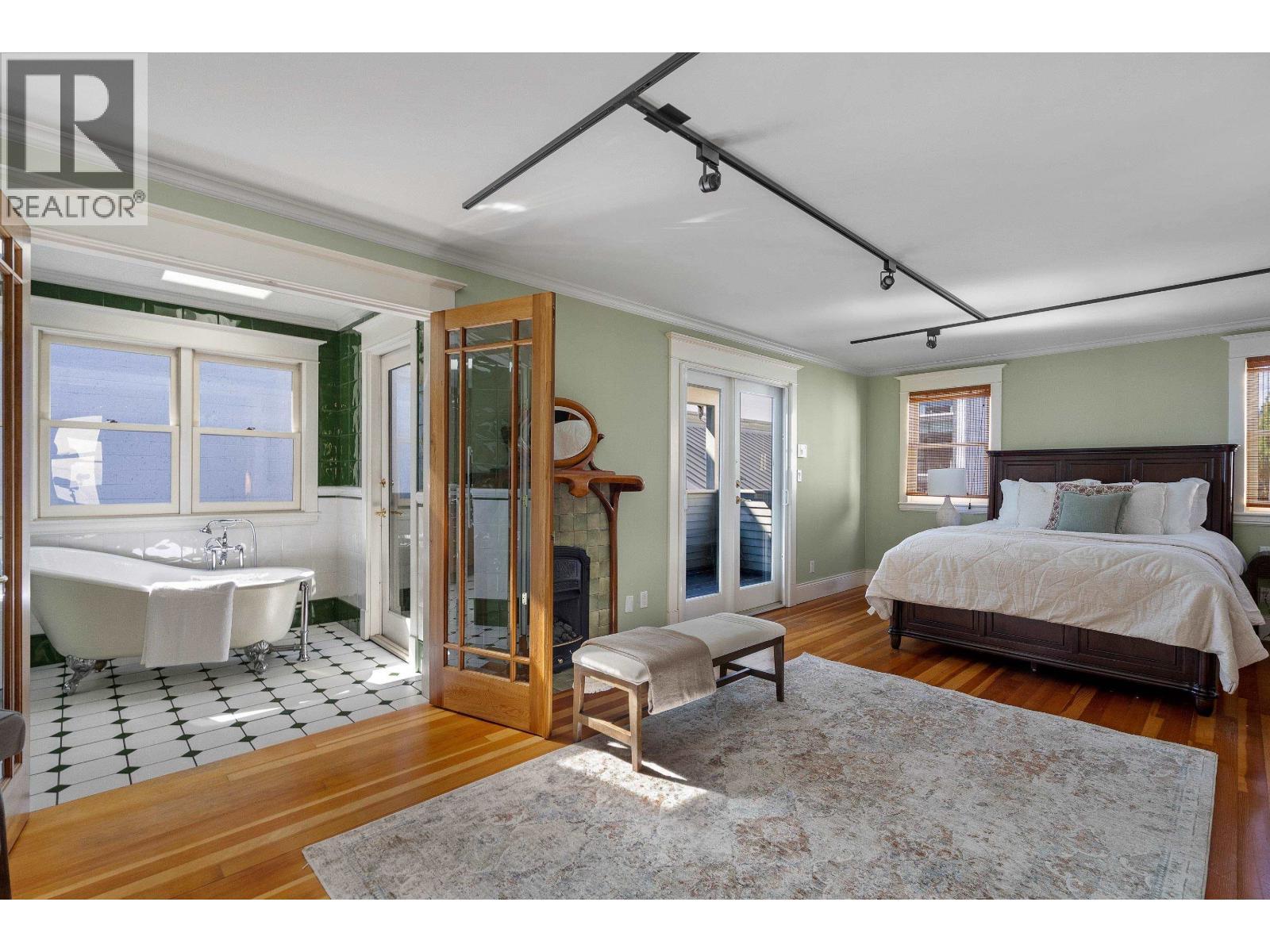 33 E 6Th Avenue, Vancouver, BC