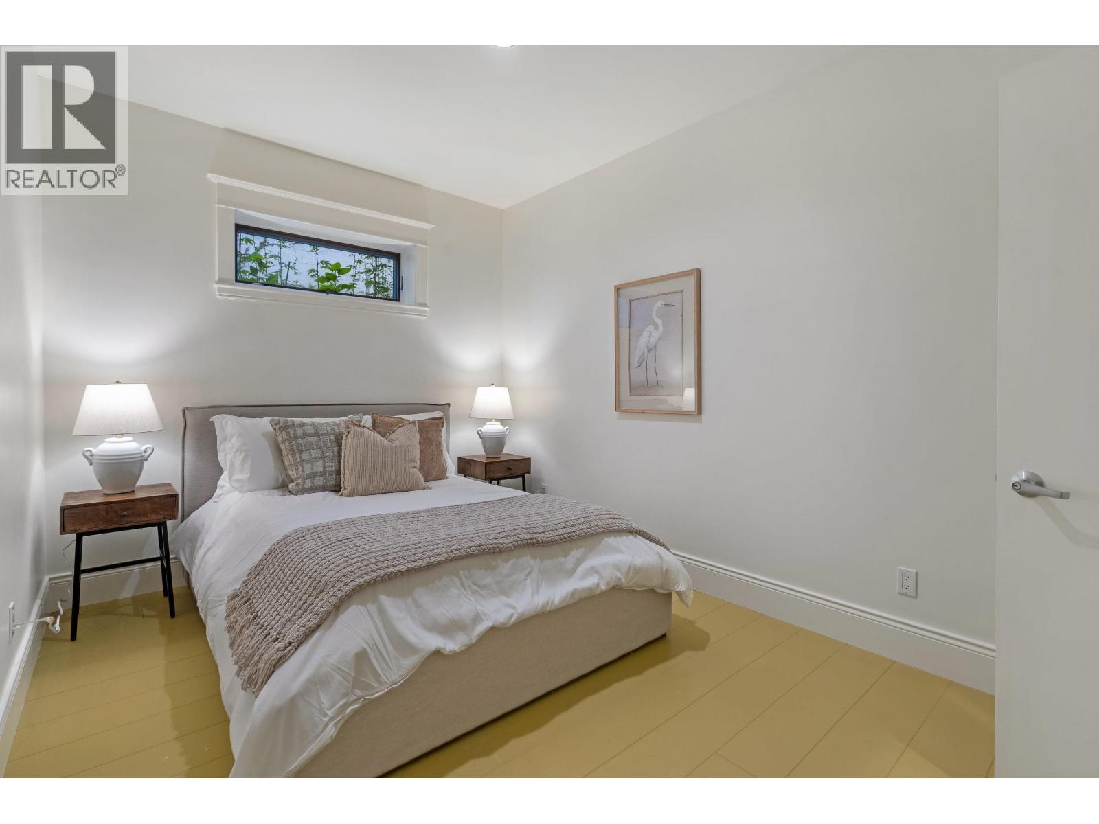 33 E 6Th Avenue, Vancouver, BC