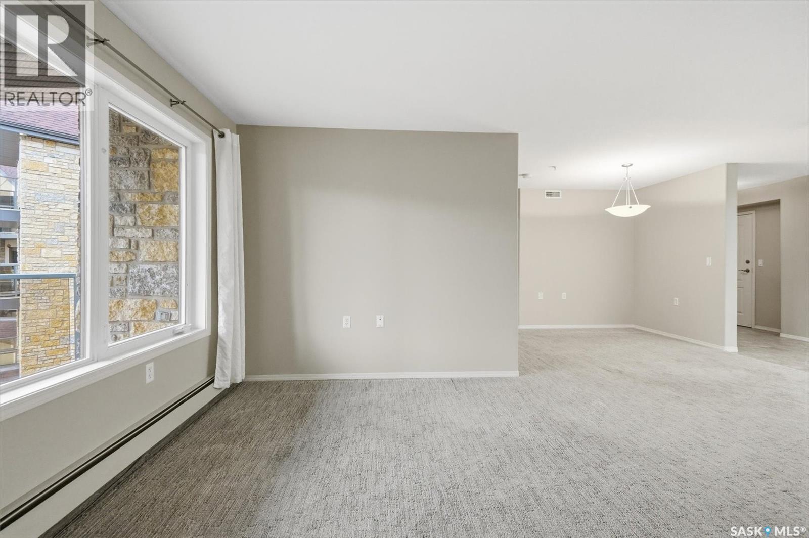 304 1622A Acadia Drive, Saskatoon, SK - Indoor Photo Showing Other Room