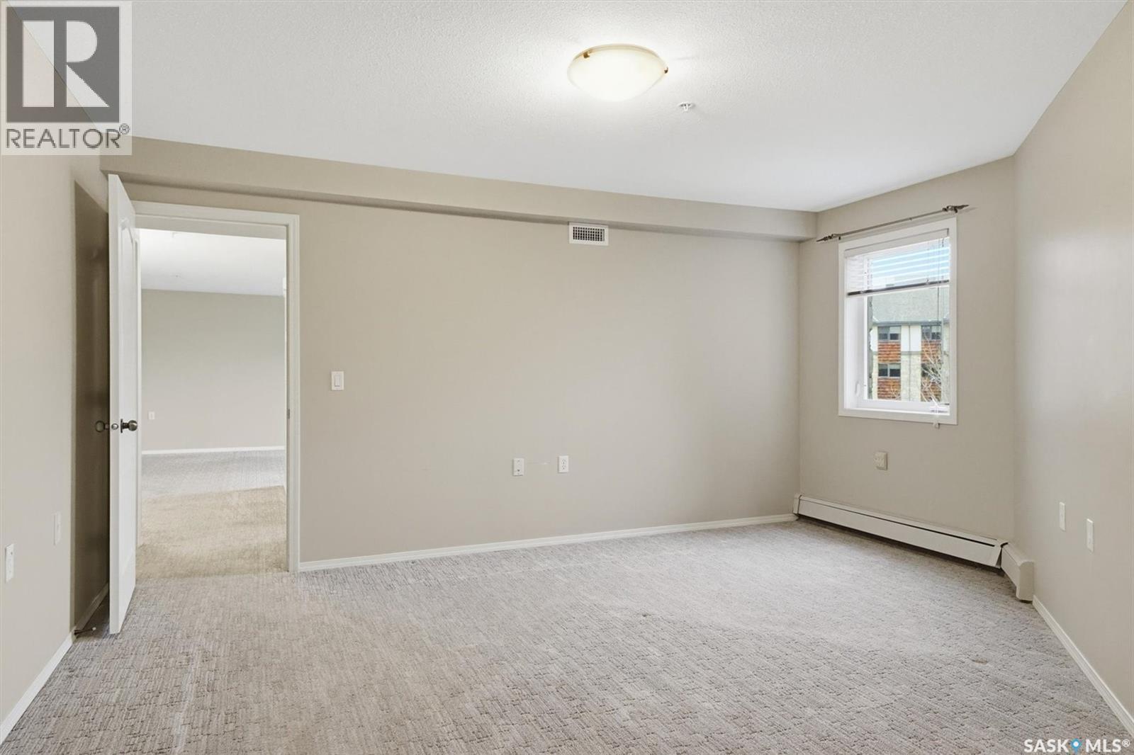 304 1622A Acadia Drive, Saskatoon, SK - Indoor Photo Showing Other Room