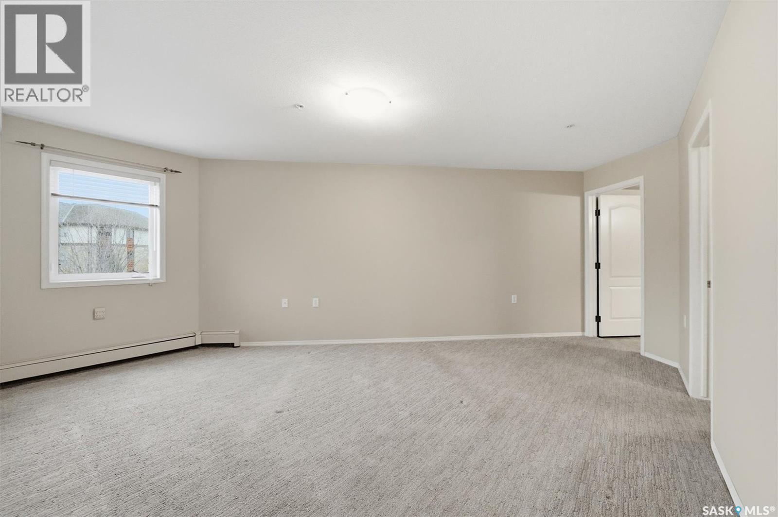 304 1622A Acadia Drive, Saskatoon, SK - Indoor Photo Showing Other Room