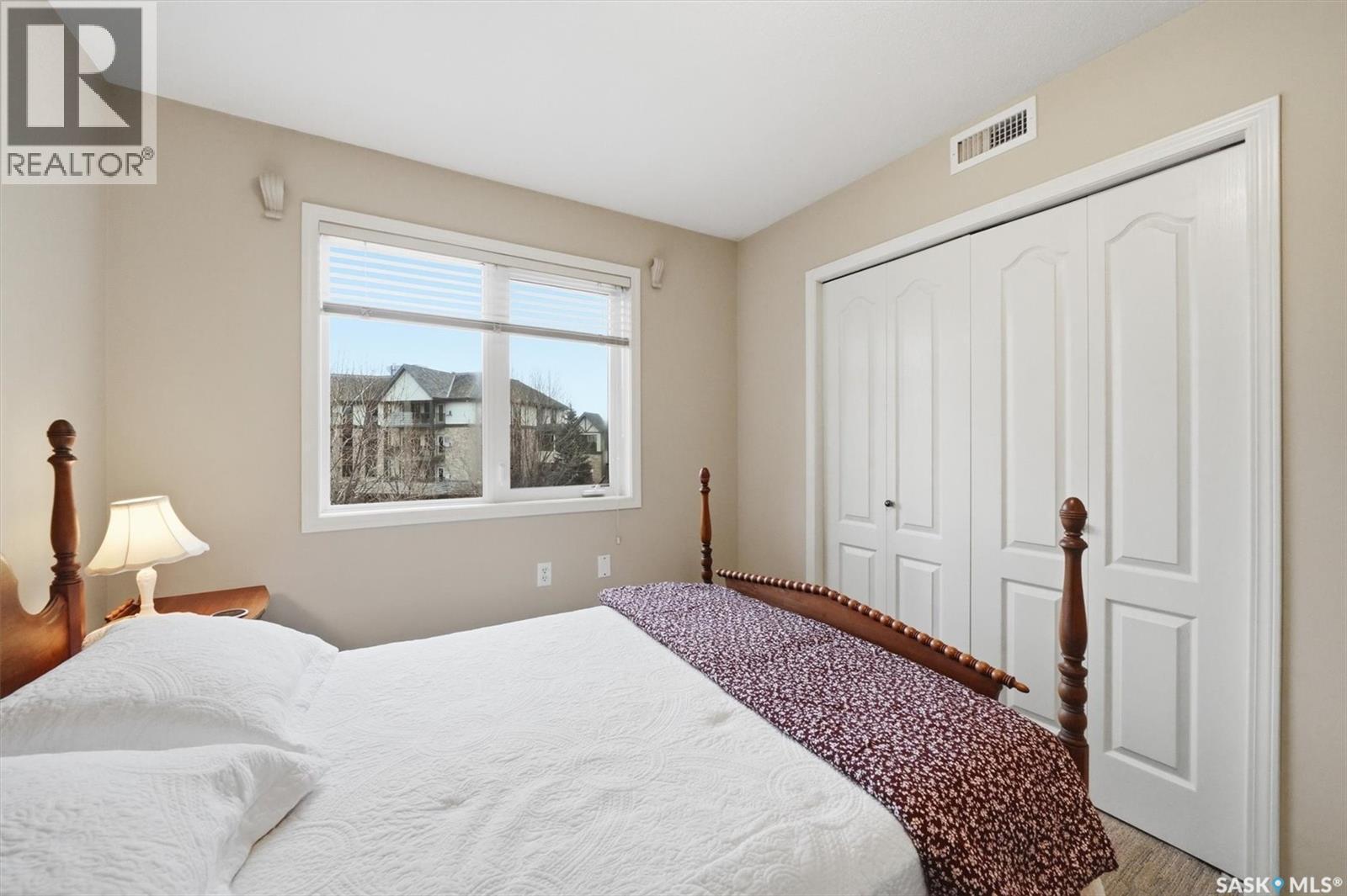304 1622A Acadia Drive, Saskatoon, SK - Indoor Photo Showing Bedroom