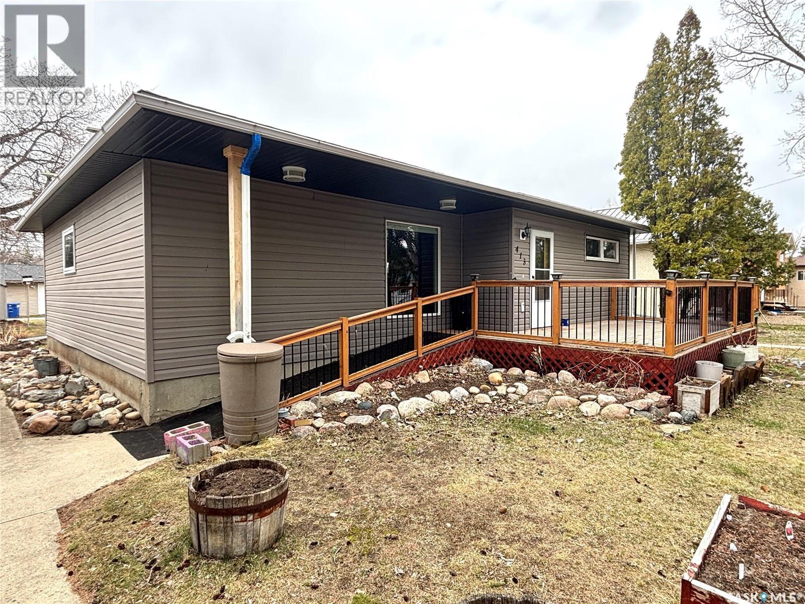 413 Maple Street, Maple Creek, SK - Outdoor With Deck Patio Veranda With Exterior